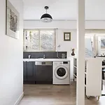 Saint Germain Mon Amour!